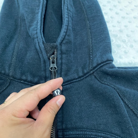 Lululemon Scuba Hoodie (size 10) - Picture 3 of 8